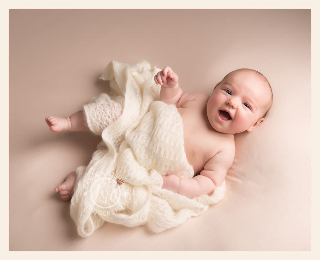 Baby photography newborn Child Birthday portrait - عکاسی نوزاد کودک تولد بچه دکور تم ژست اتلیه عکس اندیشه نو